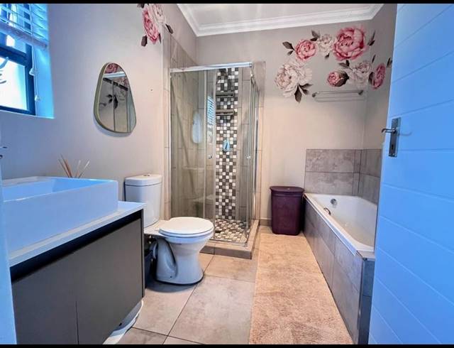 4 BEDROOM HOUSE FOR SALE IN EQUESTRIA